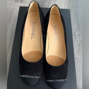 CHANEL Black Suede Heels with Chain Accent